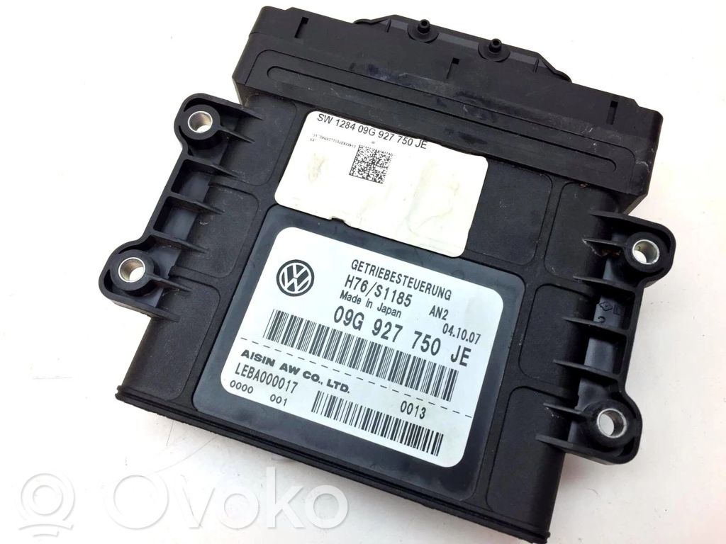 Volkswagen Jetta V Gearbox control unit/module 