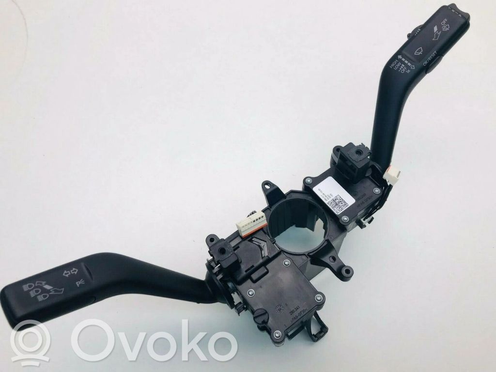 Volkswagen PASSAT CC Manetka / Przełącznik kierunkowskazów wycieraczek 