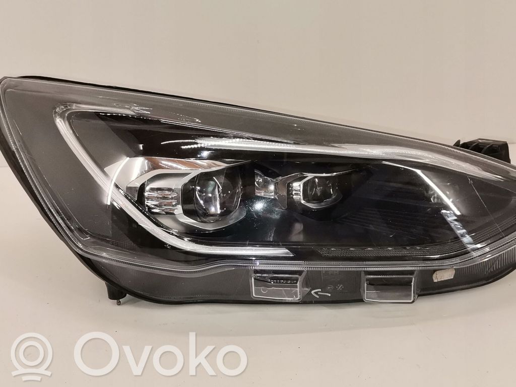 Ford Focus Headlight/headlamp 