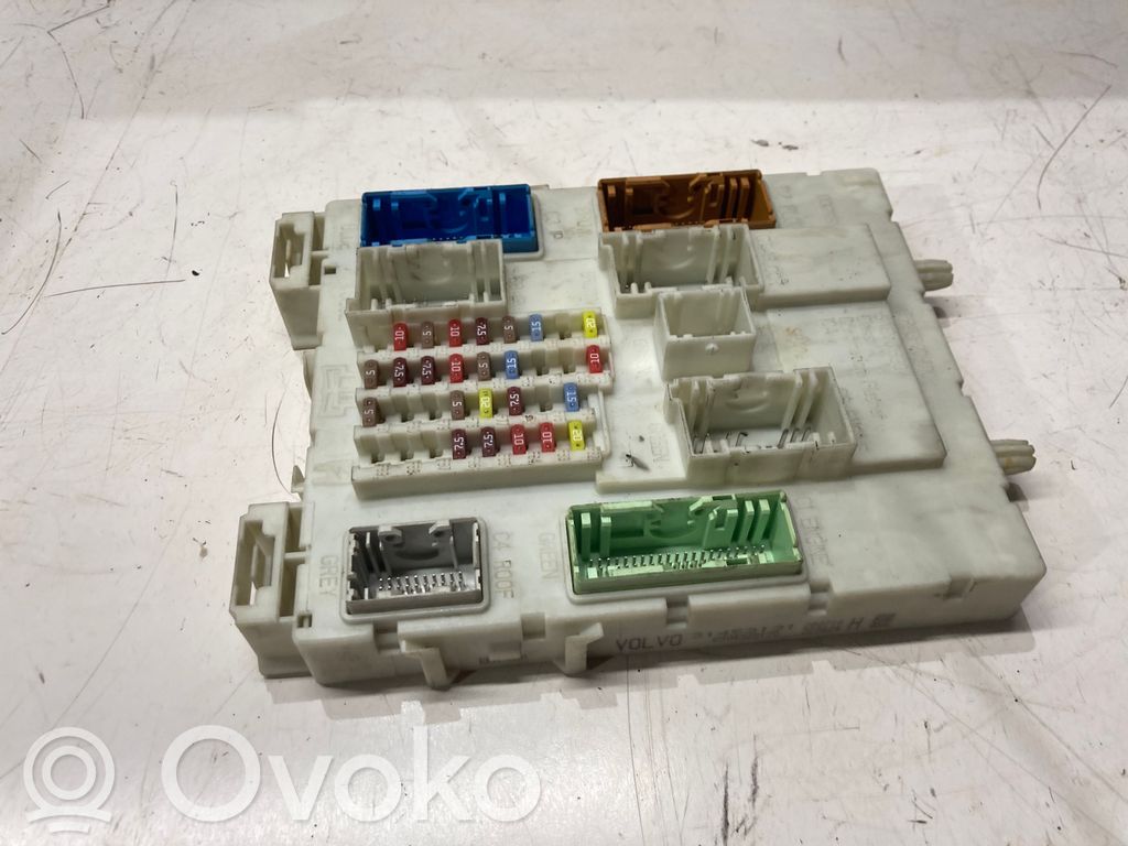 Volvo V40 Comfort/convenience module 