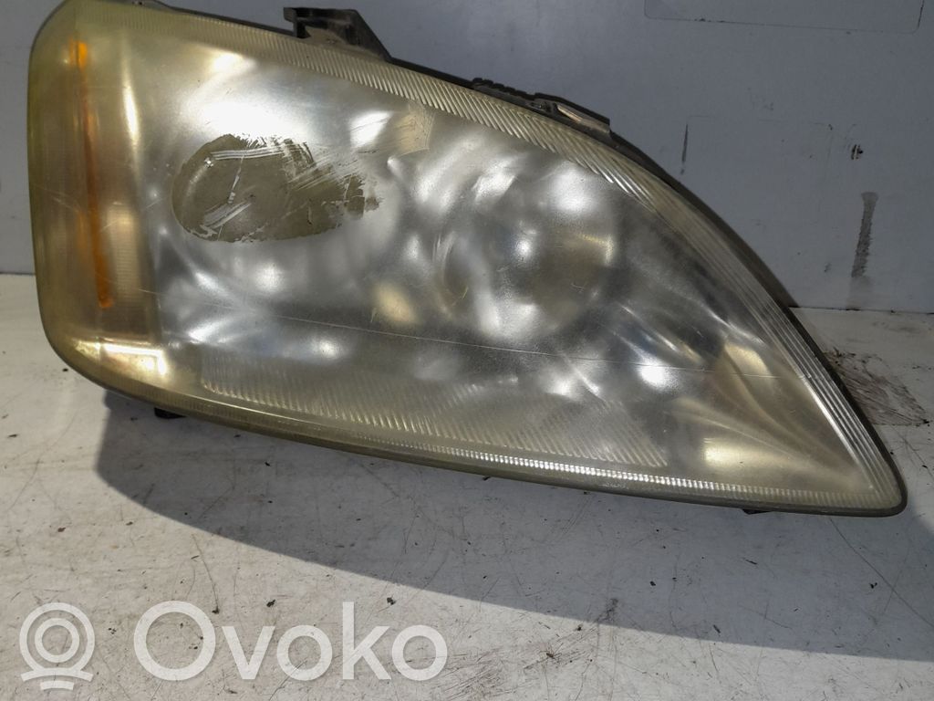 Ford Focus C-MAX Headlight/headlamp 