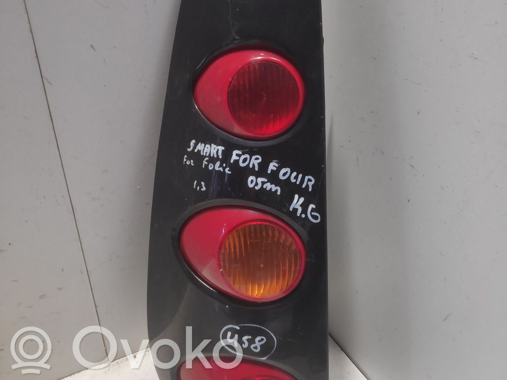 Smart ForFour I Aizmugurējais lukturis virsbūvē 
