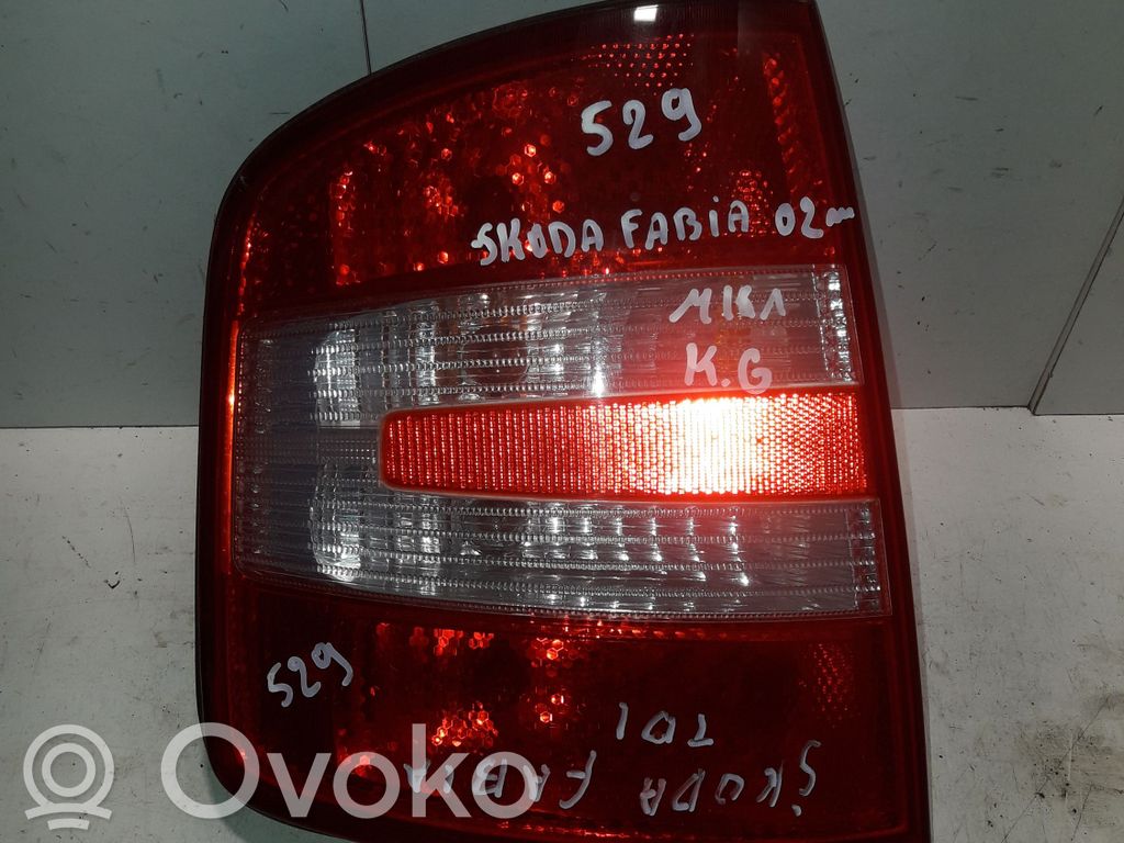 Skoda Fabia Mk1 (6Y) Lampă spate în caroserie 