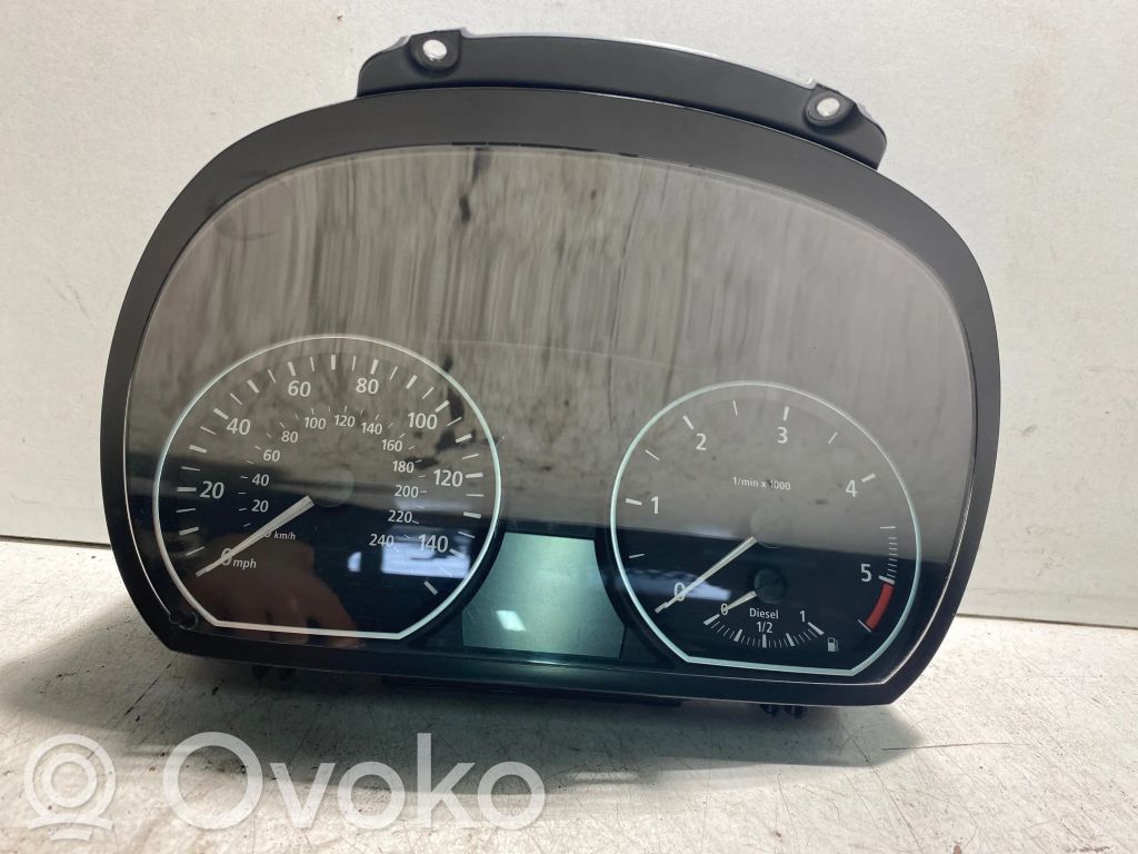 BMW 1 E81 E87 Nopeusmittari (mittaristo) 