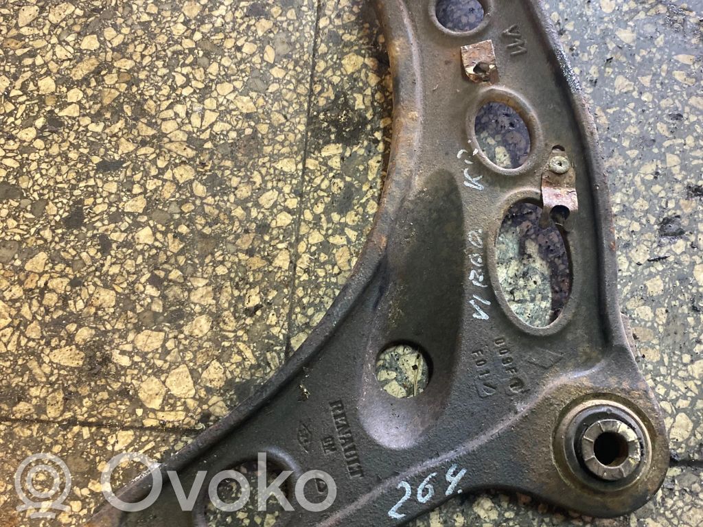 Opel Vivaro Basculă inferioară față 