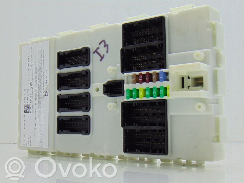BMW i3 Relay mounting block 