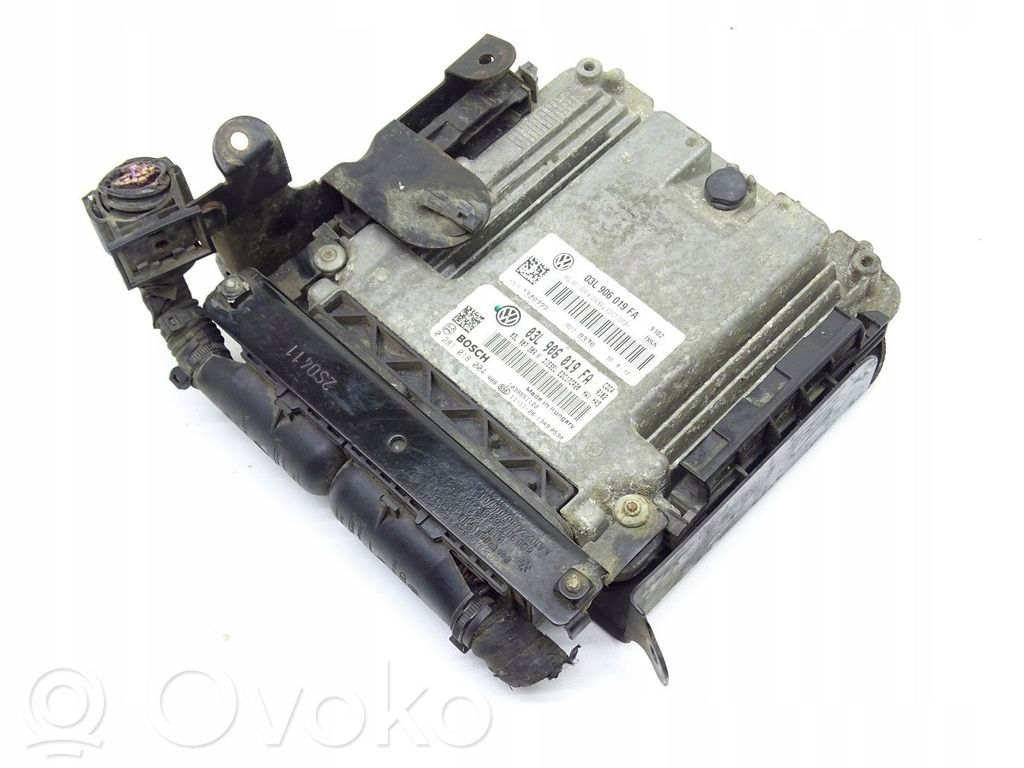 Volkswagen Amarok Unitate control motor/modul ECU 