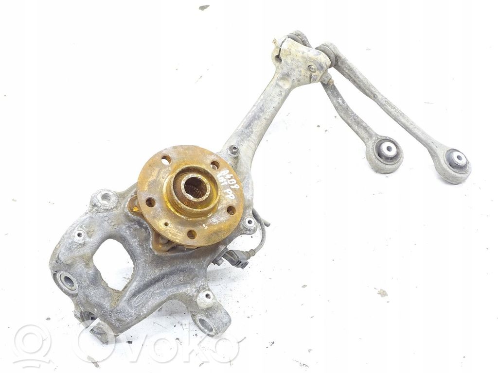 Audi A5 8T 8F Mangueta de dirección de rueda delantera 