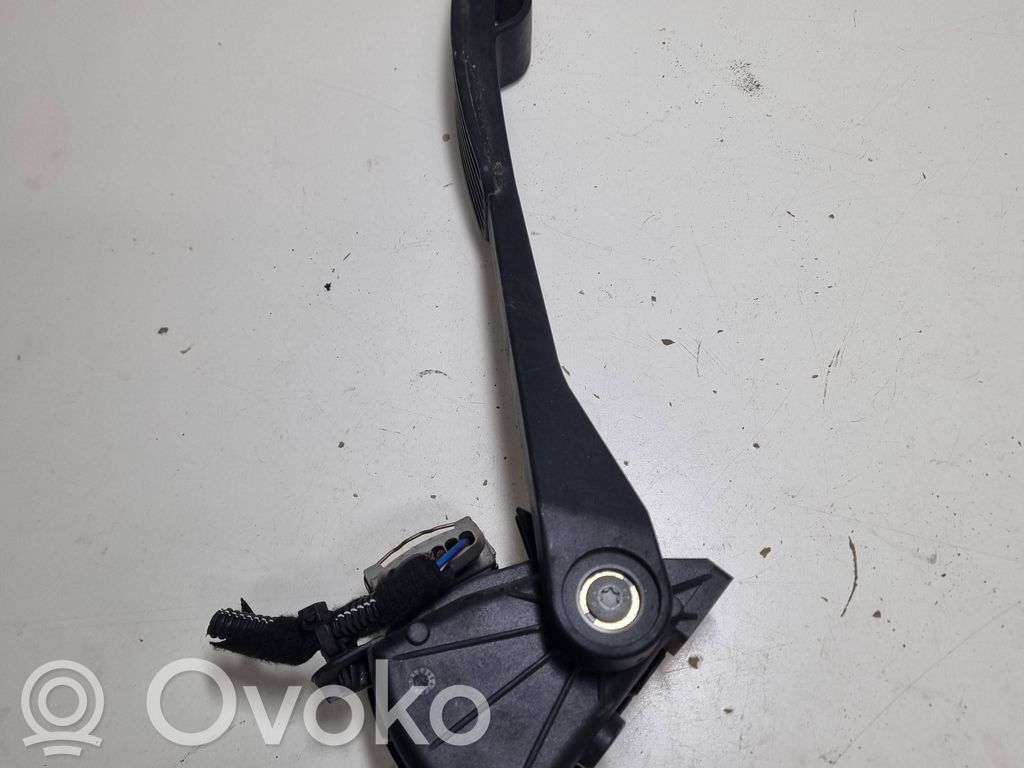 Volvo XC90 Pedał gazu / przyspieszenia 
