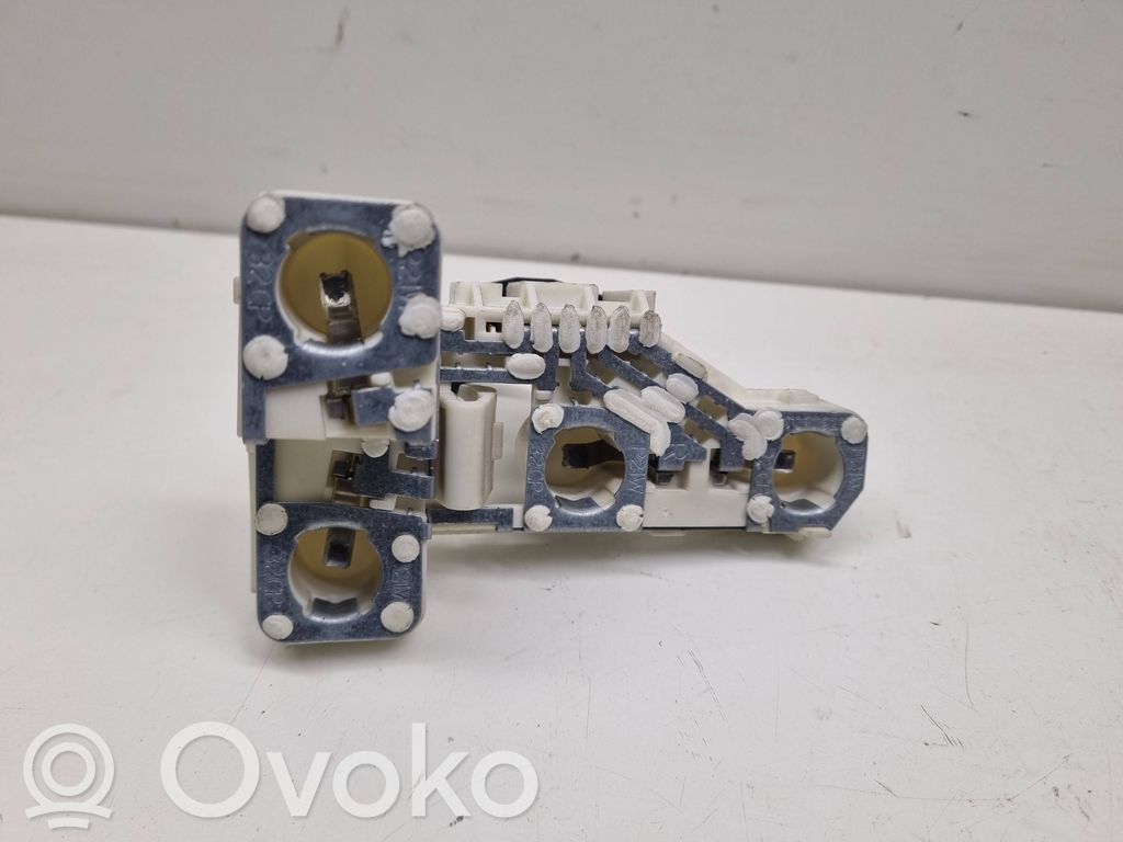 BMW 3 E90 E91 Tail light bulb cover holder 
