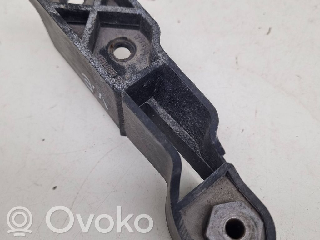 Audi A6 Allroad C6 Front bumper mounting bracket 