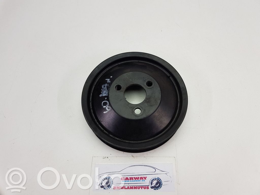 BMW 5 E60 E61 Ohjaustehostimen pumpun hihnapyörä 