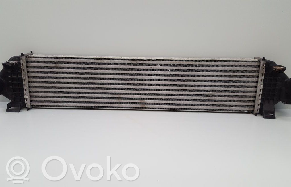 Volvo V40 Interkūlerio radiatorius 