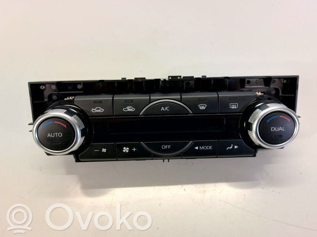 Mazda 3 II Climate control unit 