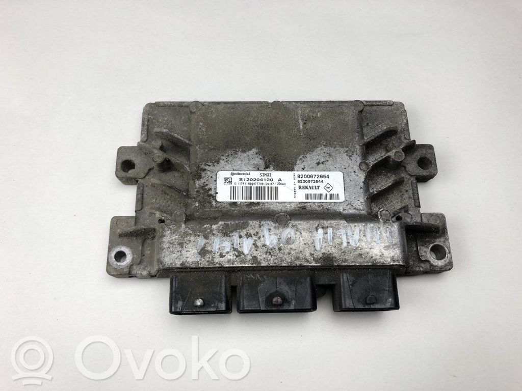 Renault Clio III Engine control unit/module 
