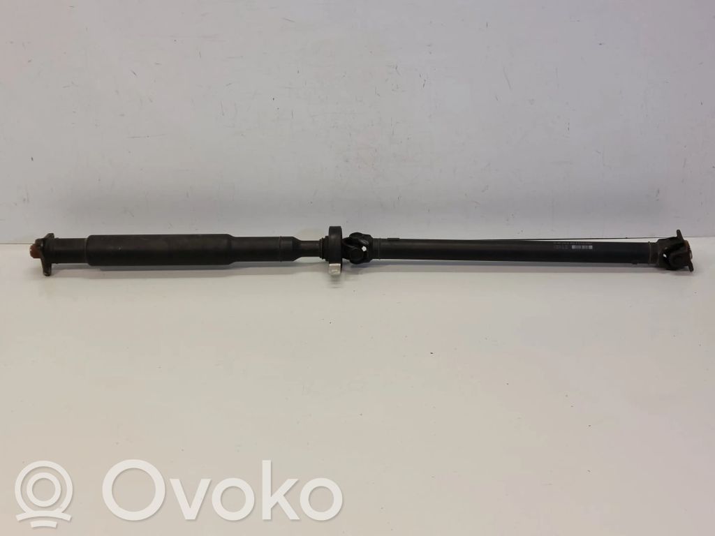 BMW 3 E90 E91 Kardanas komplekte 
