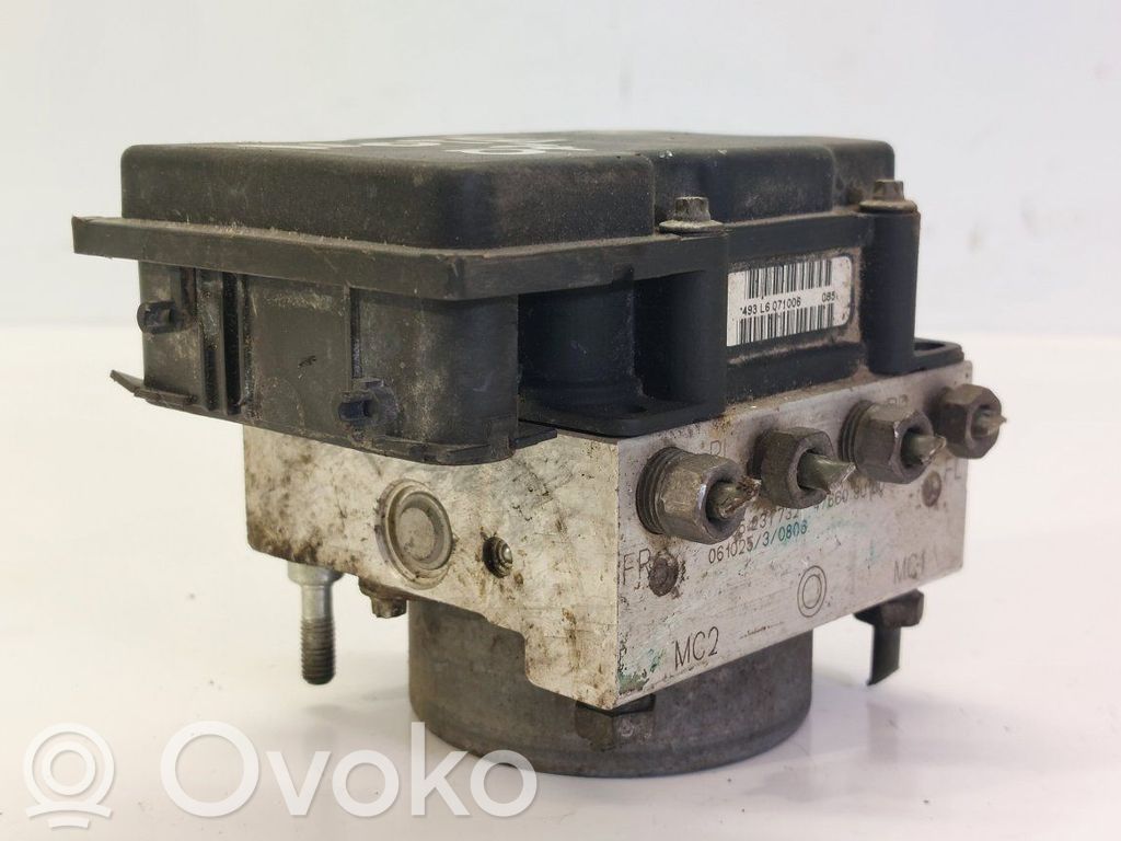 Nissan Note (E11) ABS bloks 