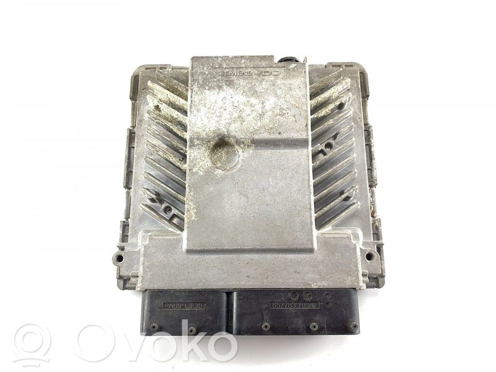 Volkswagen PASSAT B6 Engine control unit/module 