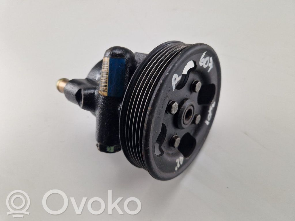 Peugeot 607 Power steering pump 