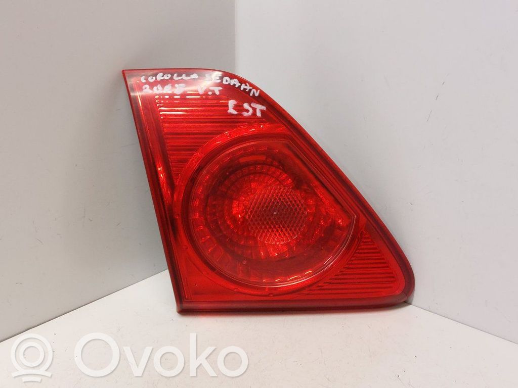 Toyota Corolla E140 E150 Takaluukun takavalot 