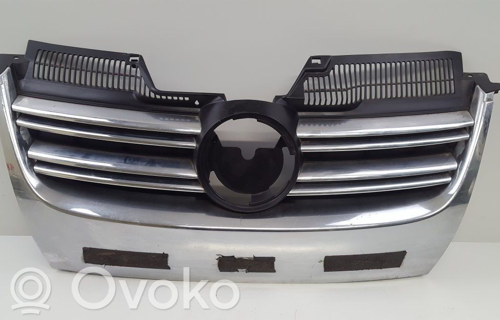 Volkswagen Jetta V Etusäleikkö 