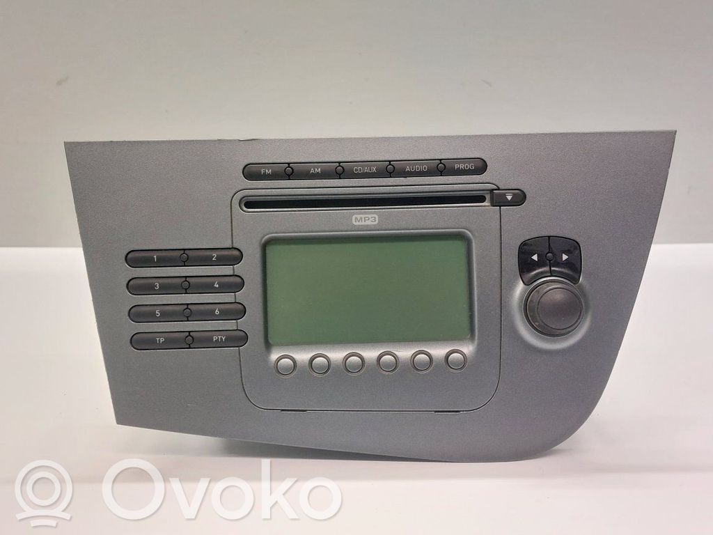Seat Leon (1P) Panel / Radioodtwarzacz CD/DVD/GPS 