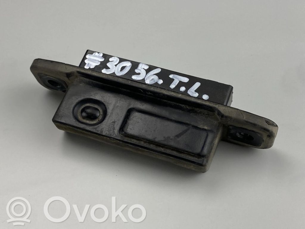 Toyota Avensis T270 Tailgate trunk handle 
