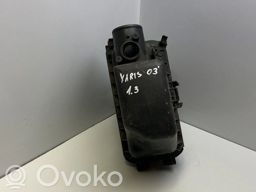 Toyota Yaris Ilmansuodattimen kotelo 