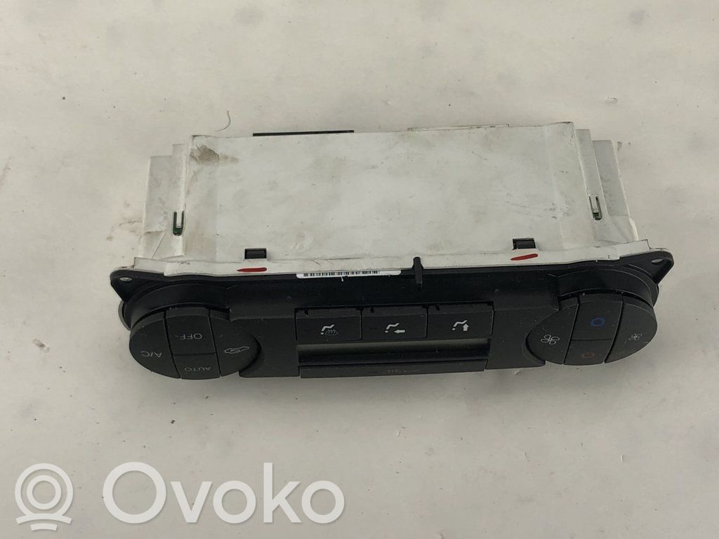 Ford Mondeo MK IV Climate control unit 
