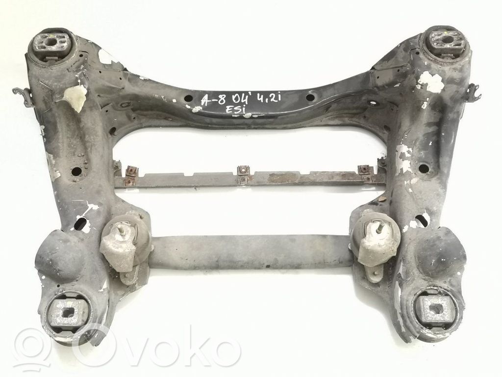 Audi A8 S8 D3 4E Priekinis traversas 