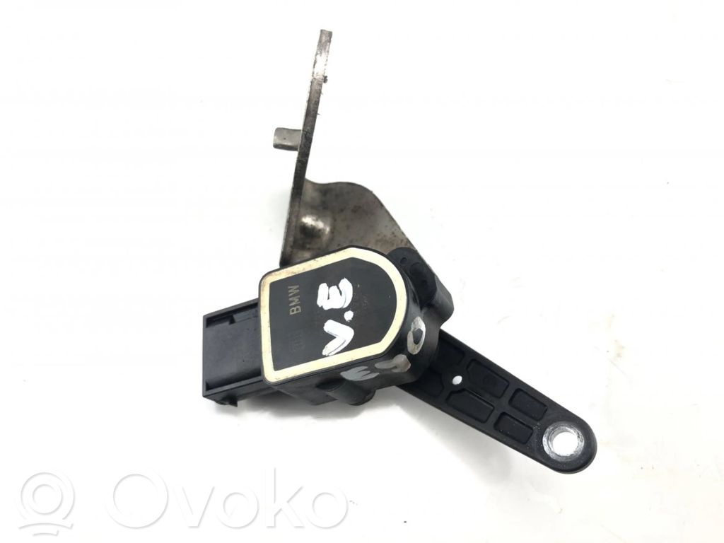 BMW 3 E90 E91 Air suspension front height level sensor 