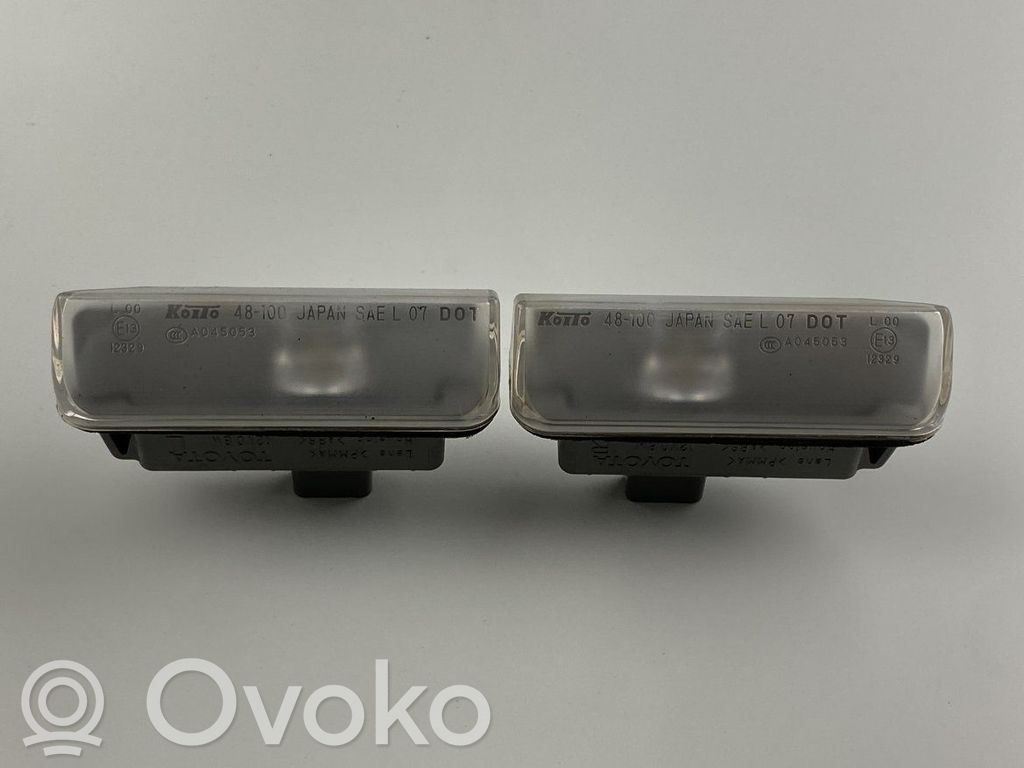 Lexus RX 450H Lampa oświetlenia tylnej tablicy rejestracyjnej 
