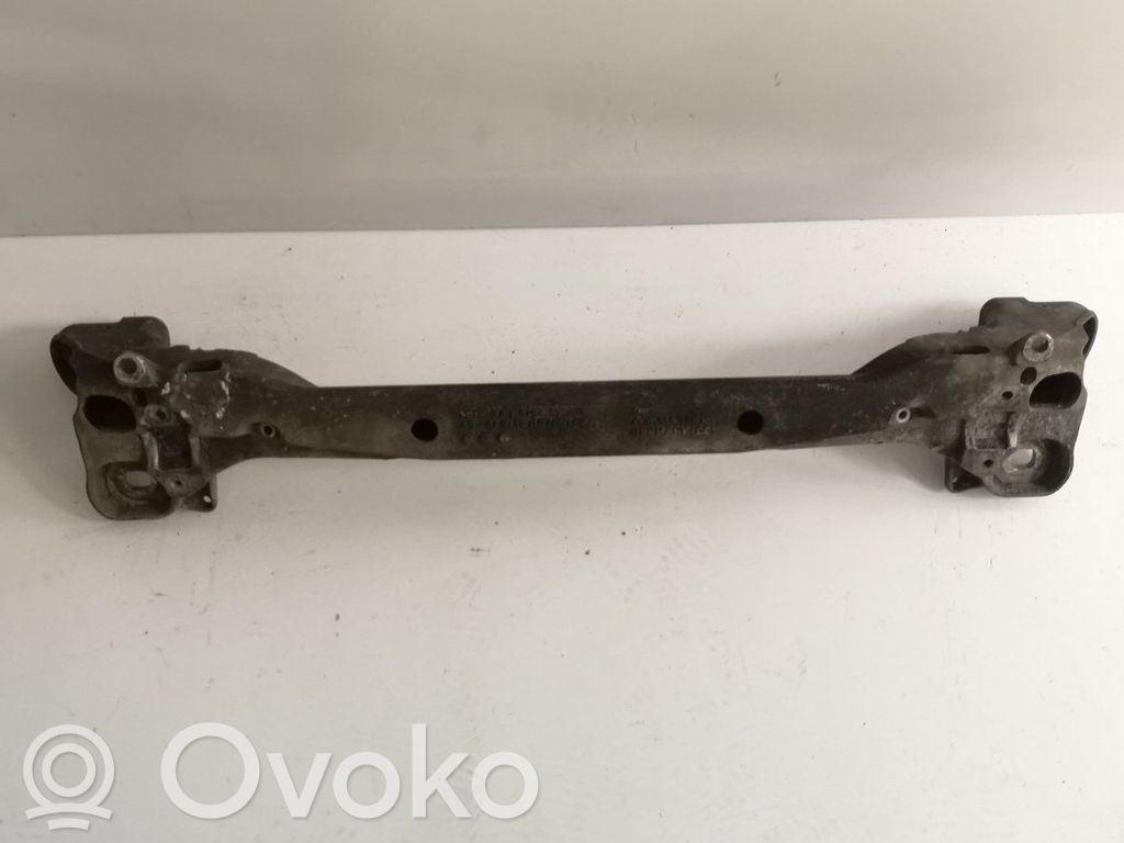 Audi A8 S8 D3 4E Engine mounting bracket 