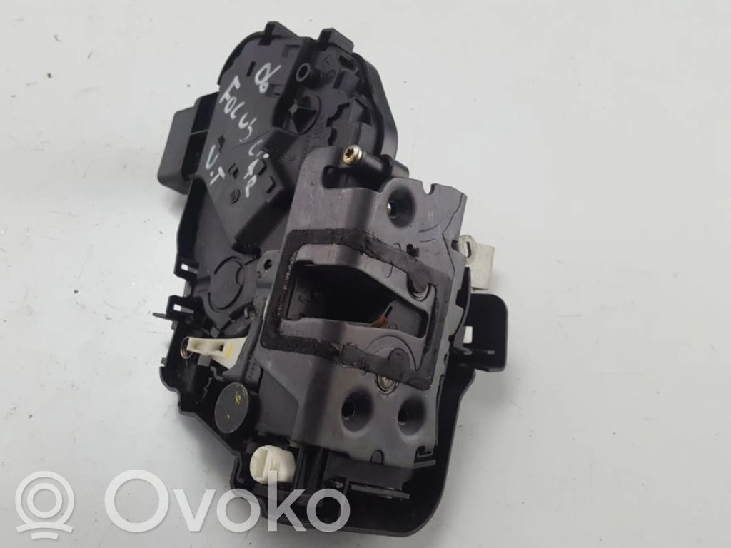 Ford Focus Aizmugurē slēdzene 