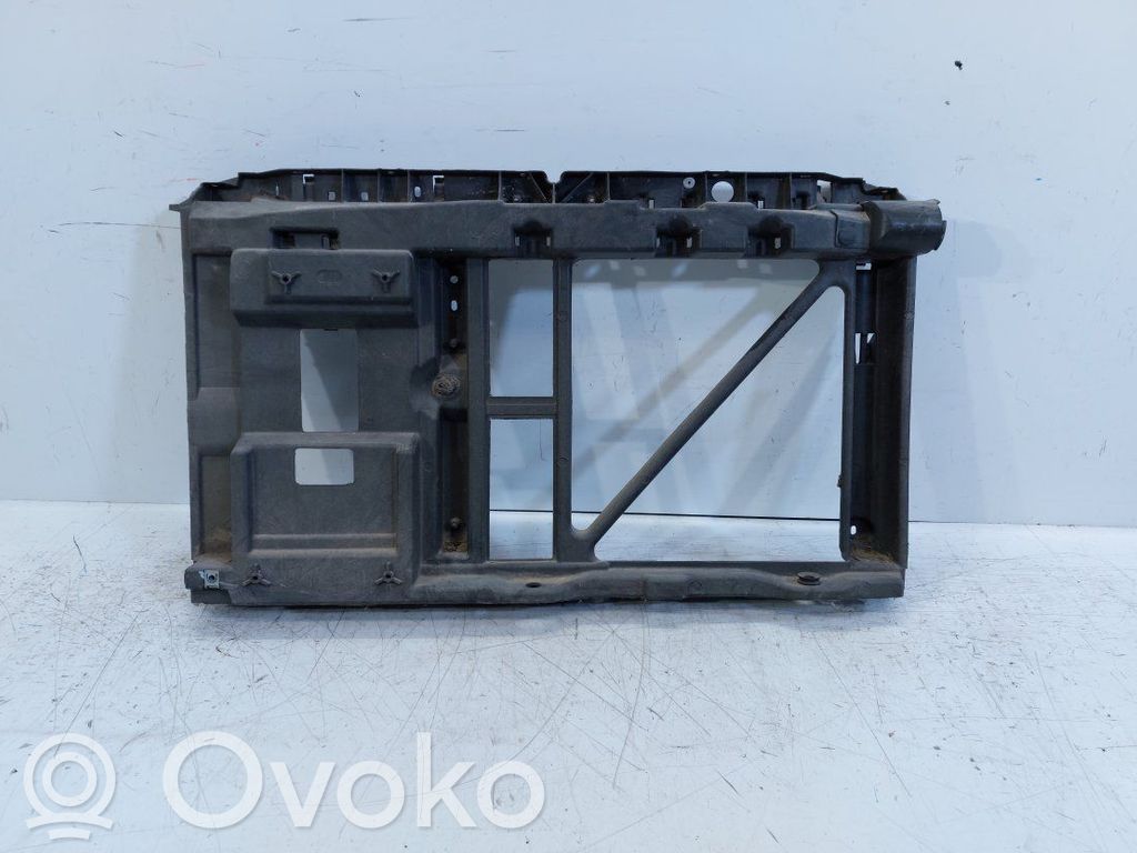 Peugeot 1007 Radiatorių panelė 