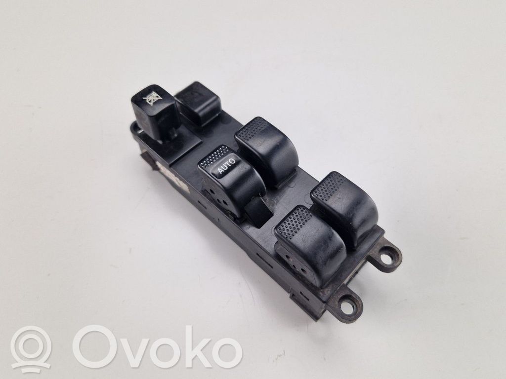Subaru Legacy Electric window control switch 