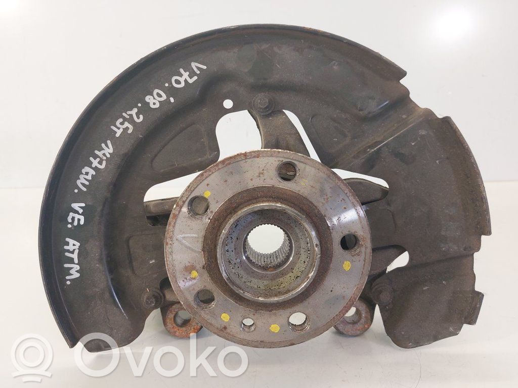 Volvo V70 Zwrotnica koła przedniego 