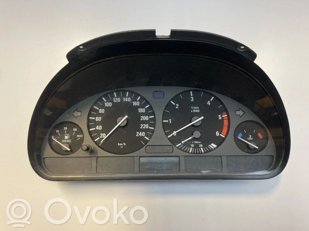 BMW 5 E39 Nopeusmittari (mittaristo) 