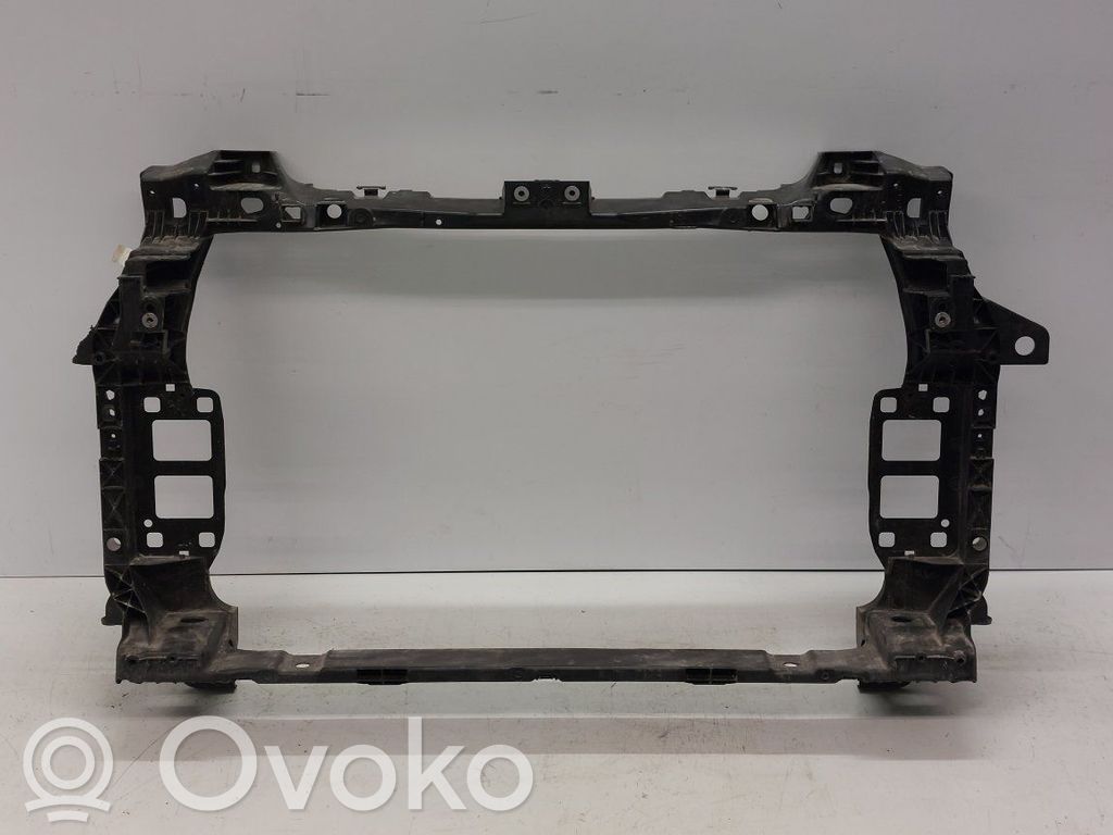 Audi Q8 Radiatoru panelis 