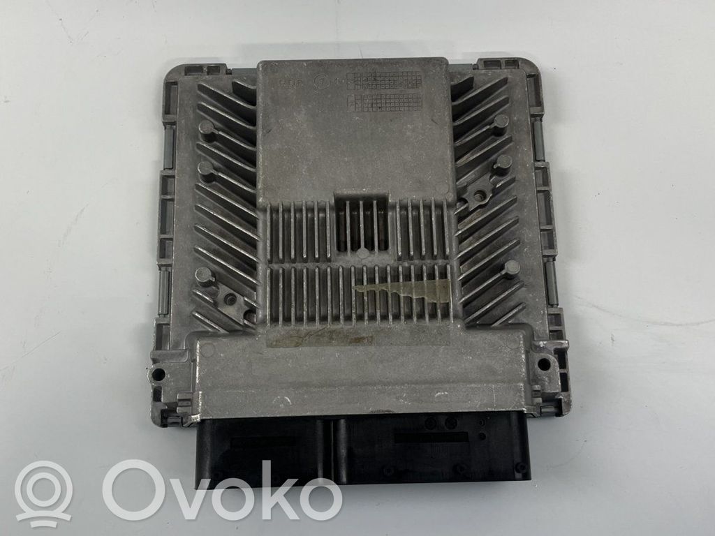 Audi A5 8T 8F Engine control unit/module 