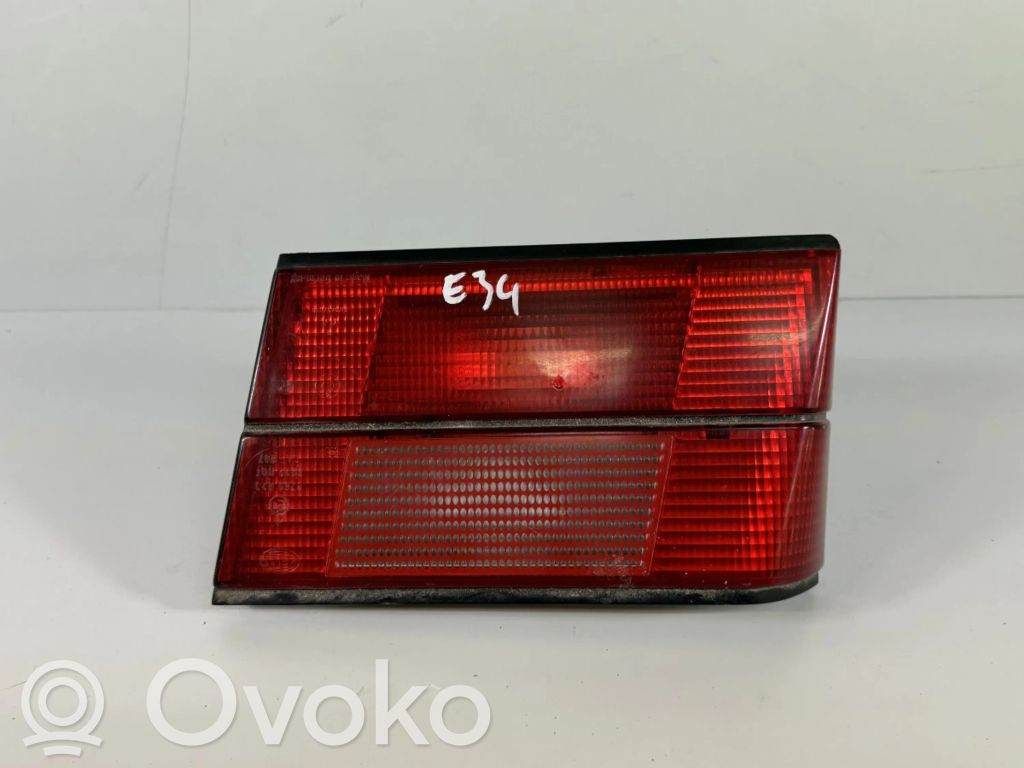 BMW 5 E34 Takaluukun takavalot 