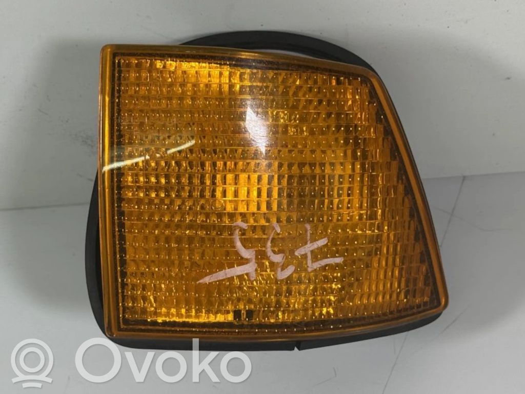 BMW 7 E23 Front indicator light 
