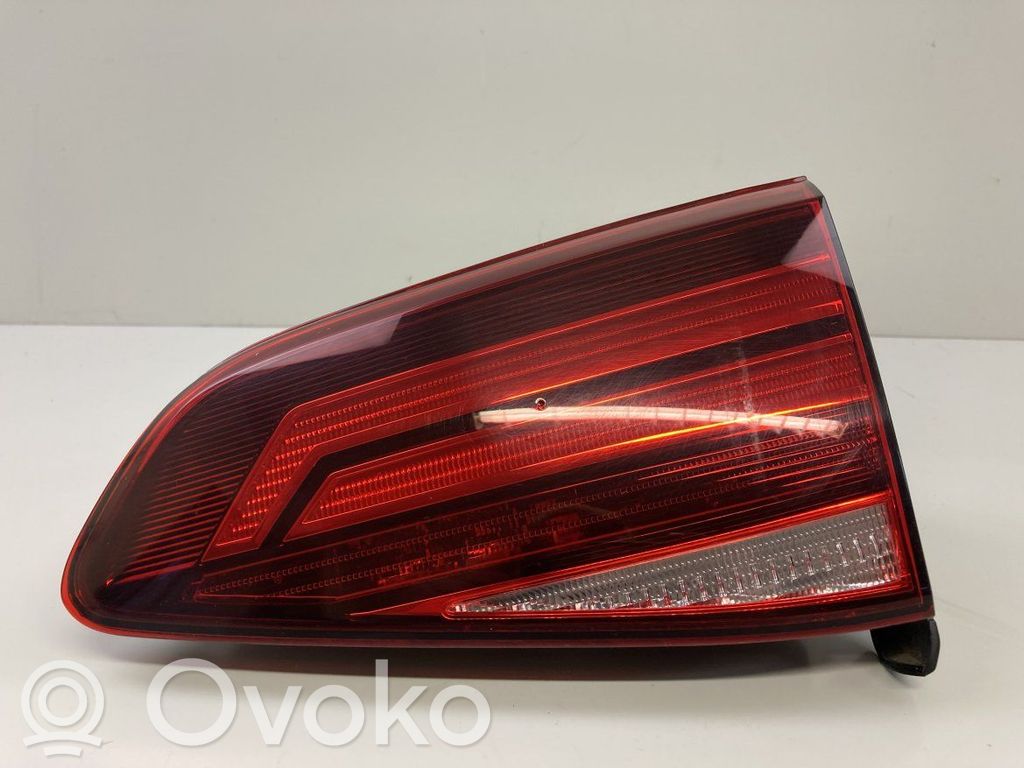 Volkswagen Golf VII Luci posteriori del portellone del bagagliaio 