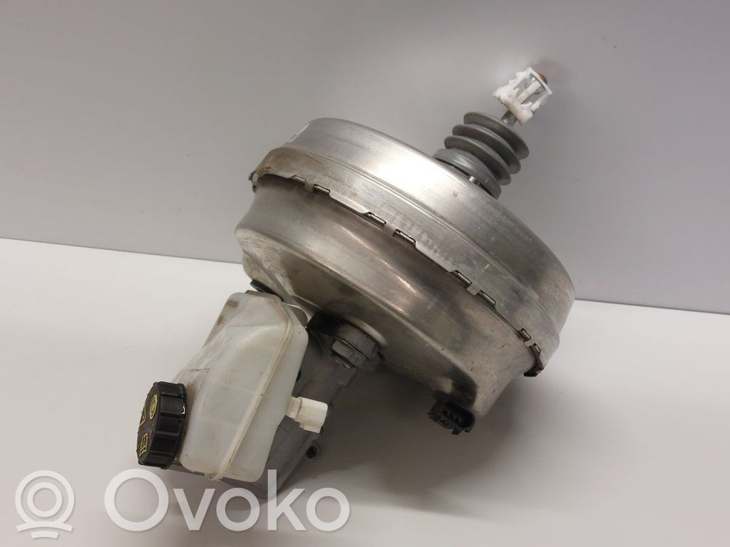 Volvo S90, V90 Wspomaganie hamulca 