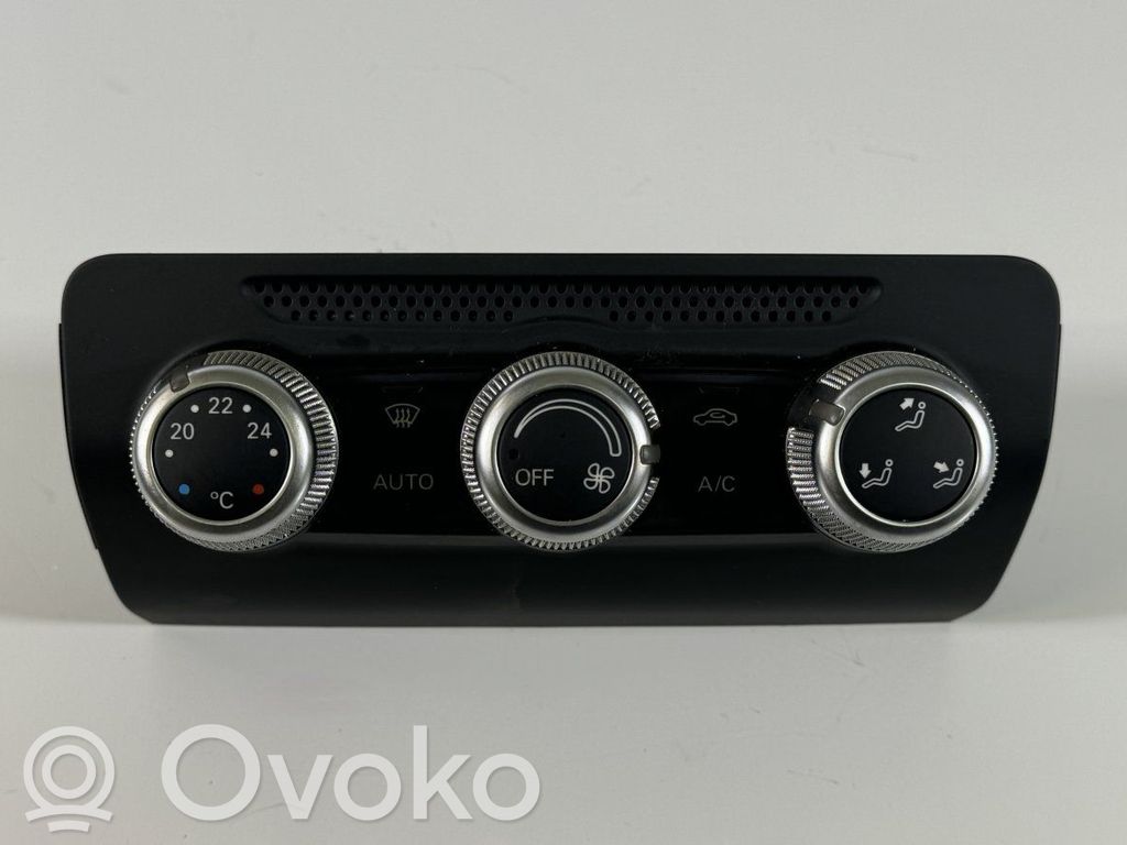Audi A1 Climate control unit 