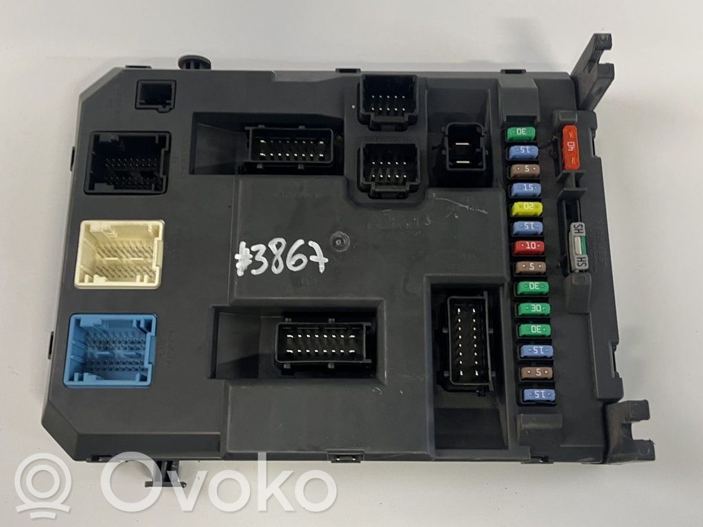 Citroen DS3 Central body control module 