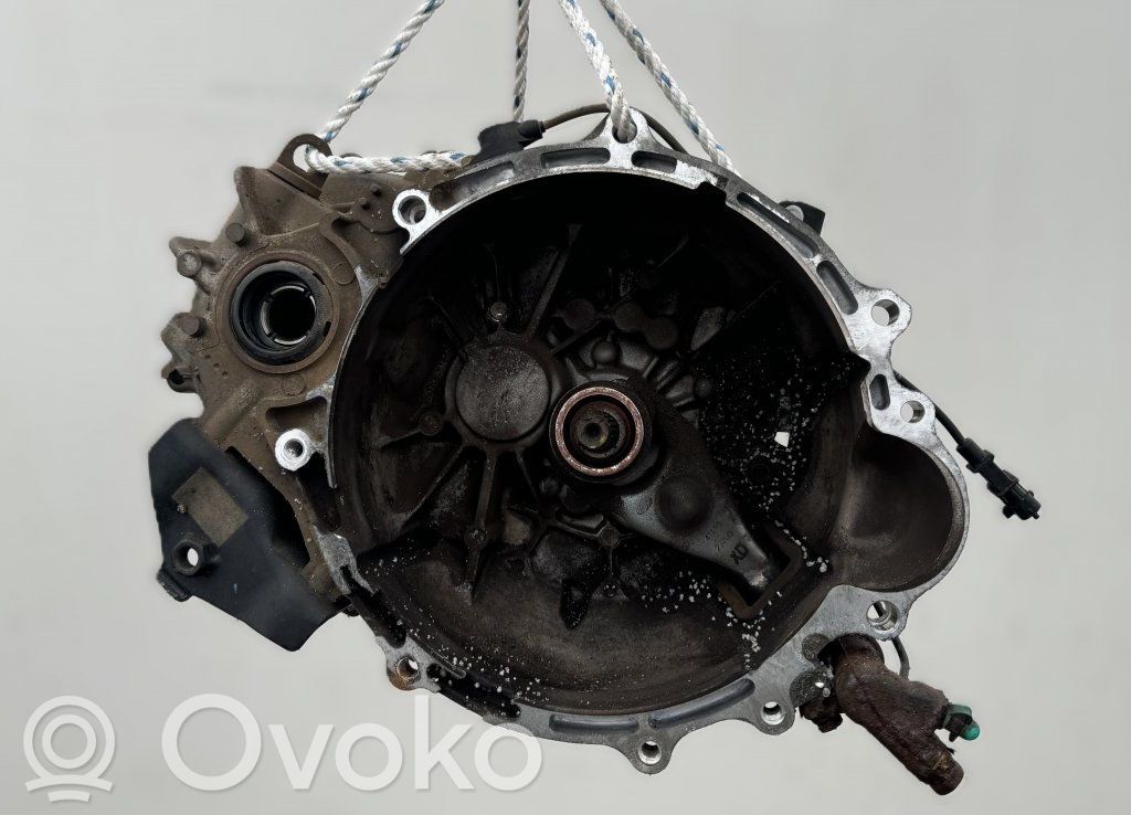 Hyundai i20 Active Cutie viteze manuală cu 5 trepte 