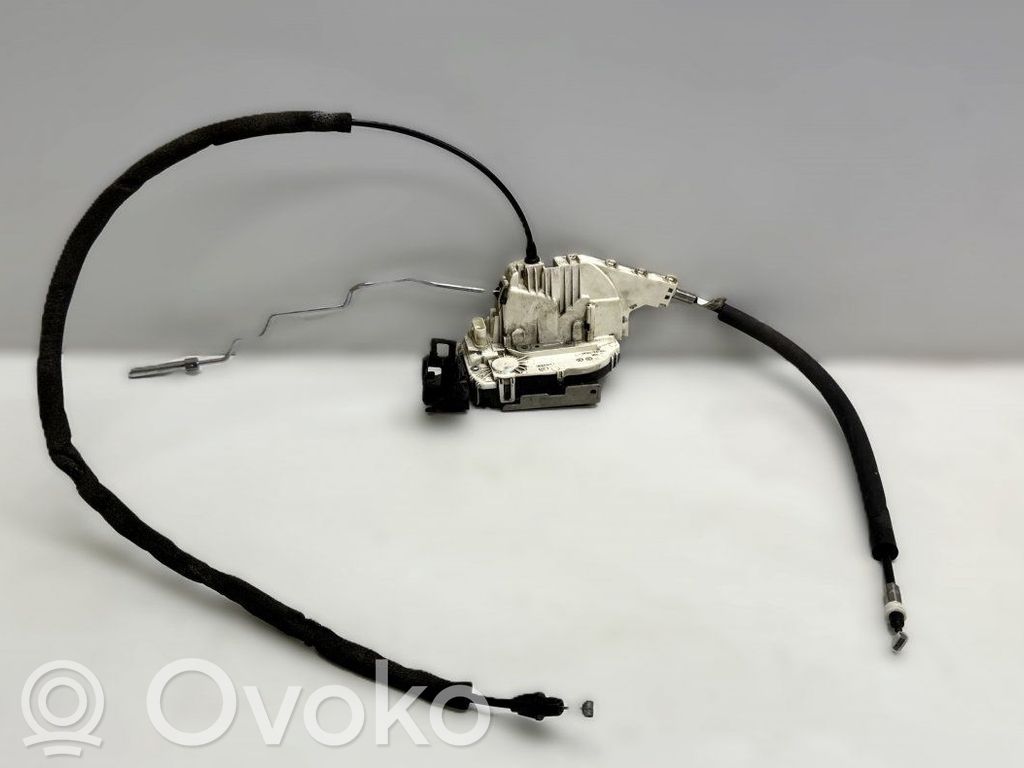 Chrysler 300C Zamek drzwi przednich 