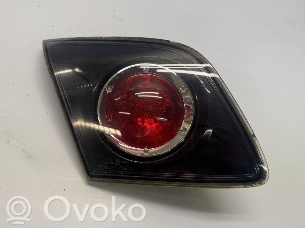 Mazda 3 I Takaluukun takavalot 
