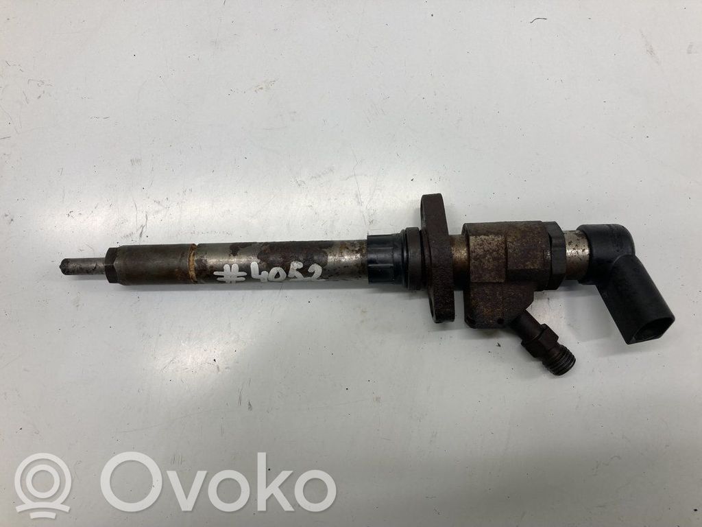 Cadillac Escalade Fuel injector 